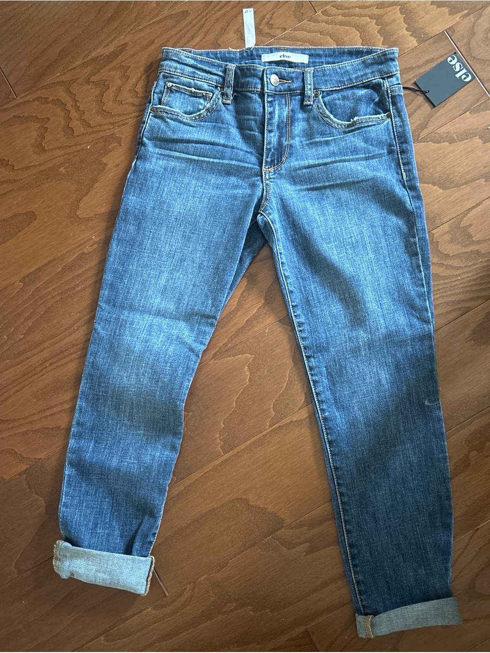 else Boyfriend Jeans in Medium Blue Wash
